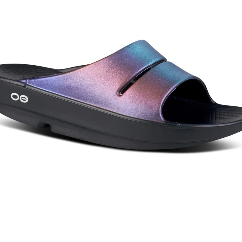 OOFOS Cloud Slide Sandals NWOT
Size 10/iridescent  purple- ish greenish blue